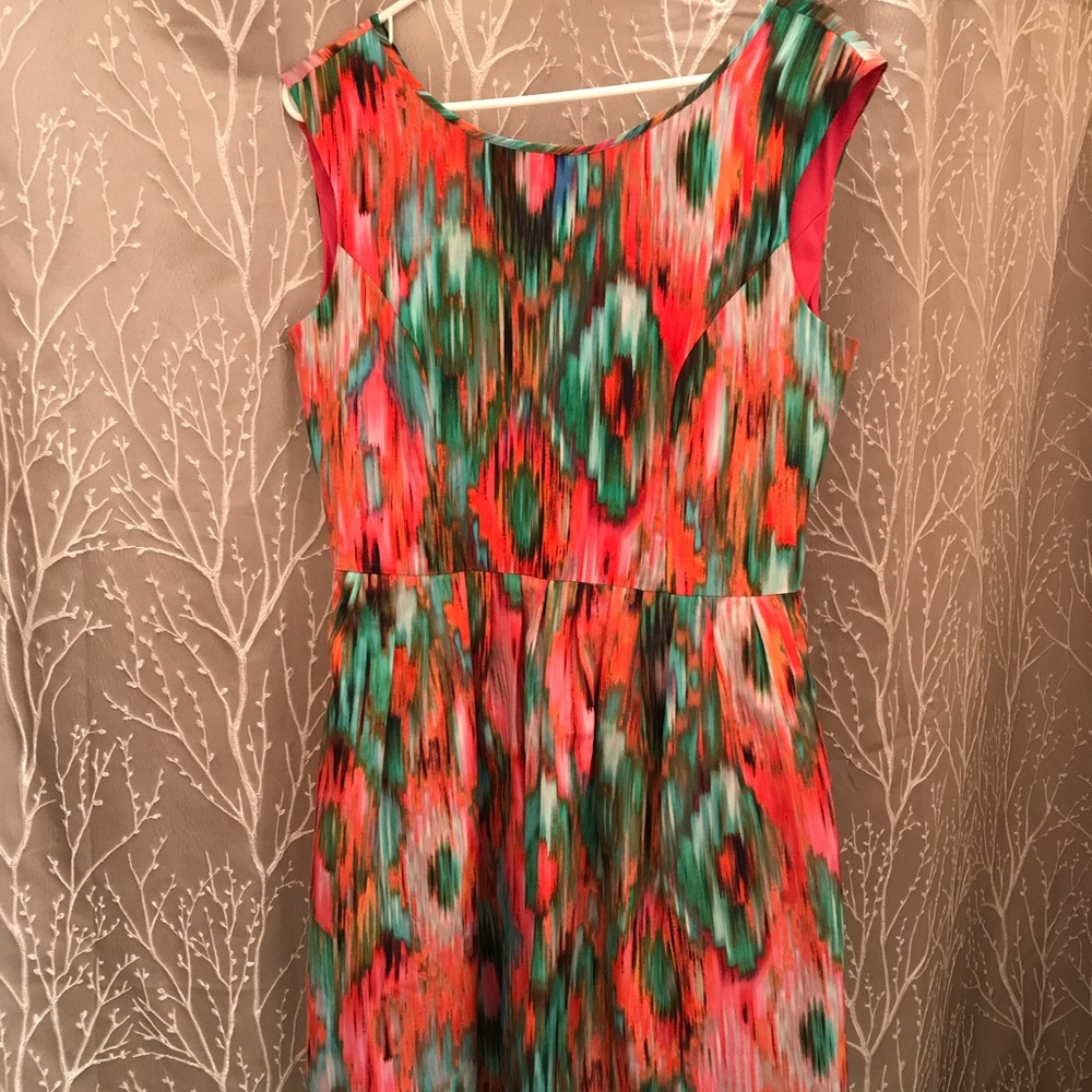 Knee length cocktail dress 💕